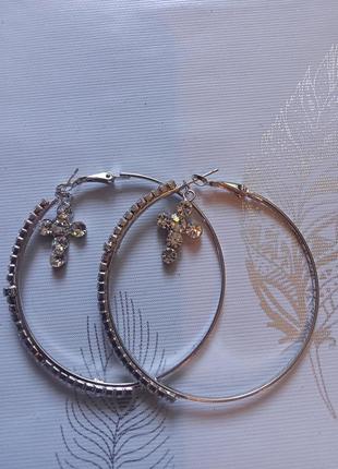 Серебристые серьги-кольца с крестами "fashion jewerly"
