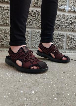 Стильні чоловічі сандалі.7 фото