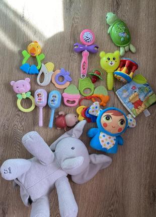 Набір іграшок для малечі