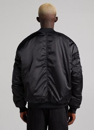 Трендовый оверсайз бомбер куртка zara h&m mango
