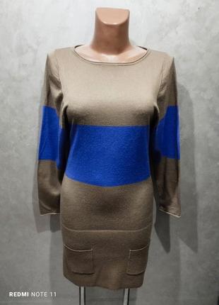 Ефектна зручна сукня знаменитого італійського бренду moschino