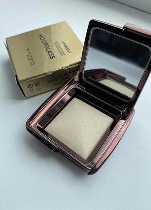 Тревел-версія пудри hourglass ambient™ lighting finishing powder - travel size