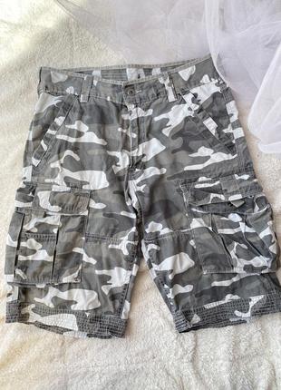 Шорти камуфляжні мілітарі levi's camo cargo shorts levis джинсові карго розмір 32