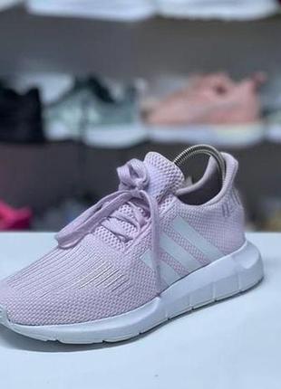 Кроссовки adidas swift run pointure