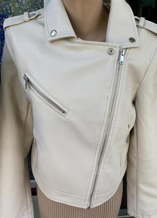 Жіноча куртка-косуха 40 р5 фото