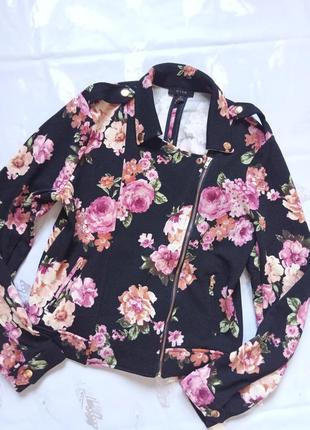 Трендовая текстильная куртка-косуха с цветами "mine"