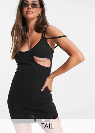 Мини платье в рубчик с вырезом