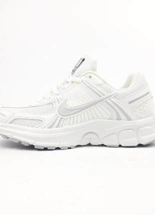 Жіночі шкіряні кросівки nike vomero 5 white silver найк вомеро 5