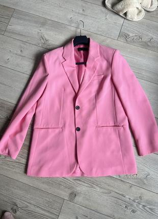 Розовый оверсайз пиджак