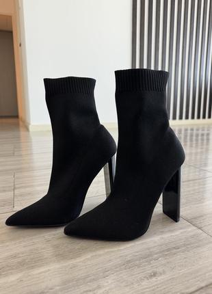 Ботильоны сапоги на каблуке новые 37р
