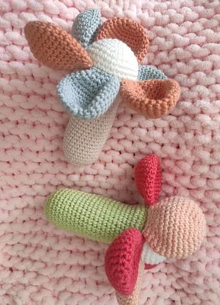 Брязкальця для немовлят