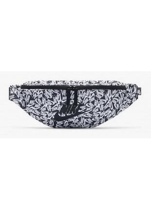 Сумка на пояс nike nk heritage waistpck - accs pr білий, чорний уні 10 x 41 x 15 см