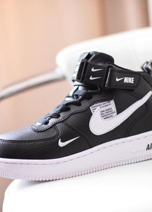 Nike air force 1 mid black white