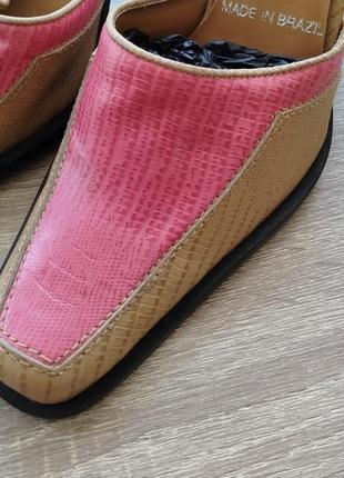 Кожаные мюли на каблуке с розовой вставкой1 фото