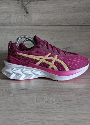 Беговые новые кроссовки  асикс asics novablast 2 38-39р 24.5 см