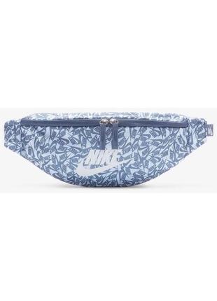 Сумка на пояс nike nk heritage waistpck - accs pr блакитний, білий уні 41 х 10 х 15 см