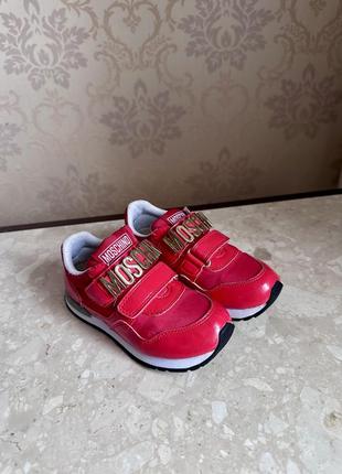 Moschino детские кроссовки. оригинал. 27 размер