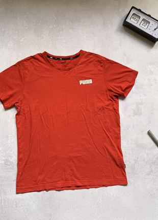 Красная футболка puma