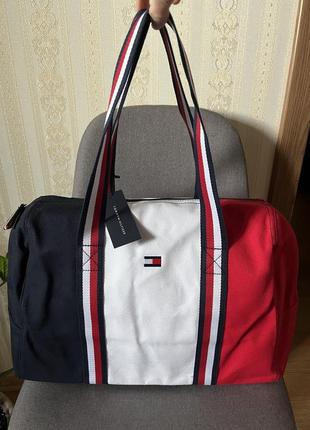 Дорожня, спортивна сумка tommy hilfiger нова