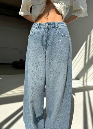Джинсы со стразами