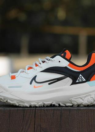 Nike acg mountain fly low