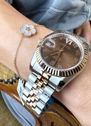 Часы женские наручные коричневые