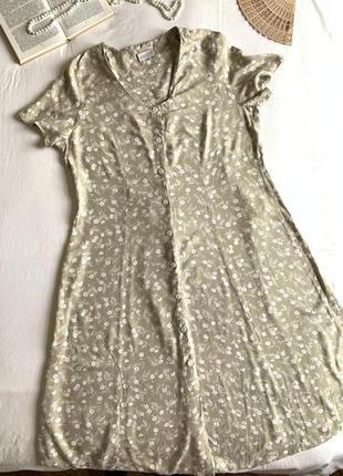Длинное вискозное платье -халат с поясом в цветочек (размер 16/44-18/46)