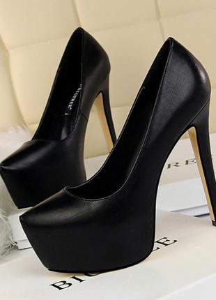 Женские кожаные туфли на высоком каблуке bigtree 0044 черные