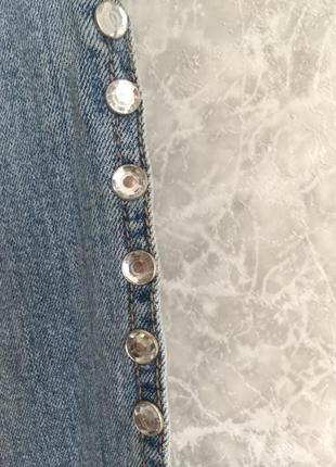 Крутые джинсы с разрезами бренд 20245 фото