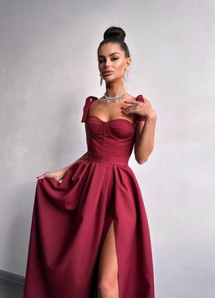 Женское изысканное нарядное длинное вечернее бордовое корсетное платье макси открыто плечи на выпускной3 фото