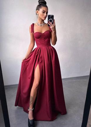 Женское изысканное нарядное длинное вечернее бордовое корсетное платье макси открыто плечи на выпускной7 фото
