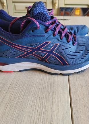 Жіночі бігові кросівки asics gel-cumulus 20