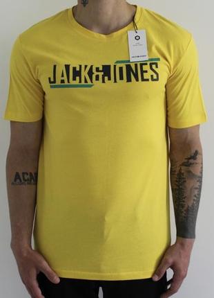 Яскрава чоловіча футболка із бавовни jack & jones