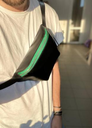 Мужская сумка - бананка