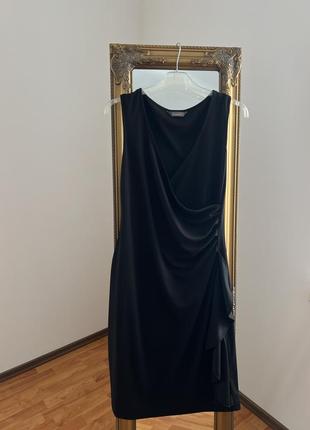 Стильное черное платье миди1 фото