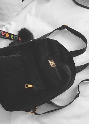 Рюкзак черный бархатный однотонный велюровый с помпоном и эмблемой мягкий вместительный дт250