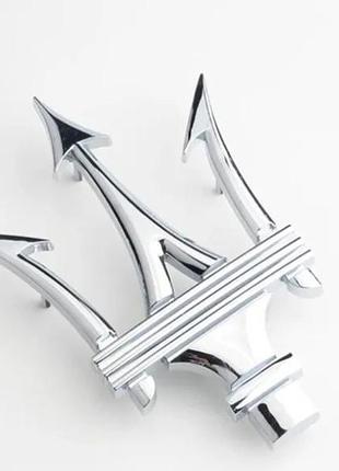 Емблема на решітку радіатора maserati quattroporte ghibli 670005377
