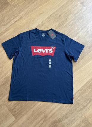 Новая футболка levis xl