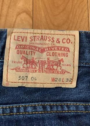 Джинси левайс