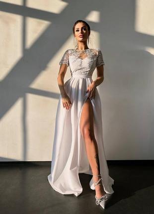 Женское качественное вечернее белое длинное элегантное платье макси в пол с кружевом...