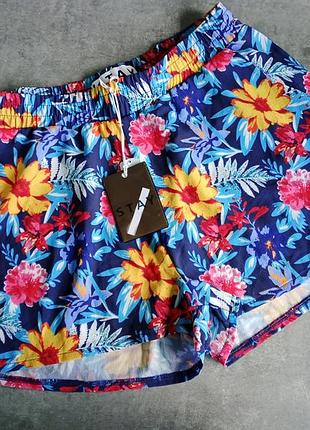 Новые легкие шорты с карманами