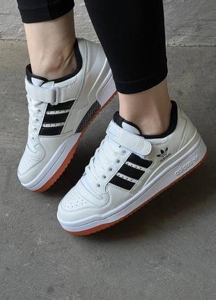 Женские кроссовки adidas forum white black адидас форум белого с черными цветами