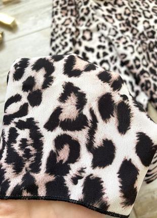 Леопардовый укороченный комбинезон quiz с завязкой на спине.7 фото