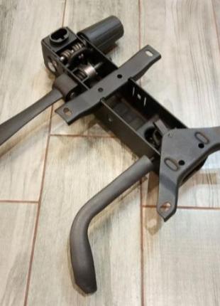 Асинхронный механизм качания бридж 170×200мм для компьютерного кресла.