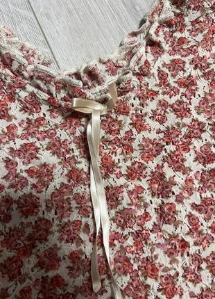 Блуза из крутой ткани2 фото