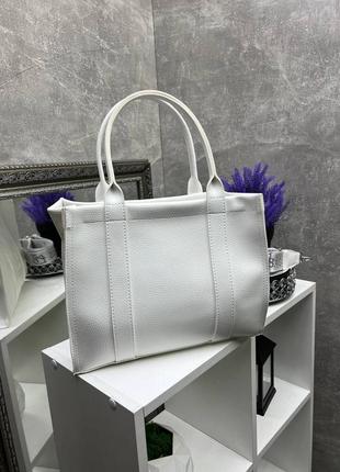 Женская стильная и качественная сумка из эко кожи белая2 фото