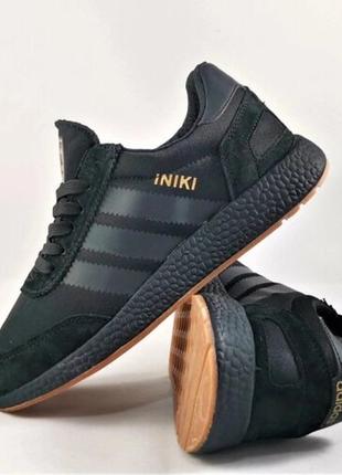 Продам кросівки чоловічі adidas iniki runner boost