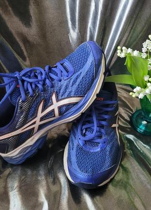 Кросівки  asics, розмір 37.5.