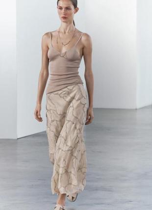 Расклешенная юбка бежевая с вышивкой zara new3 фото