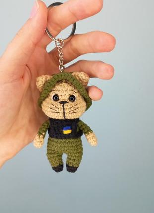 Котик військовий,  плюшеві в'язані іграшки